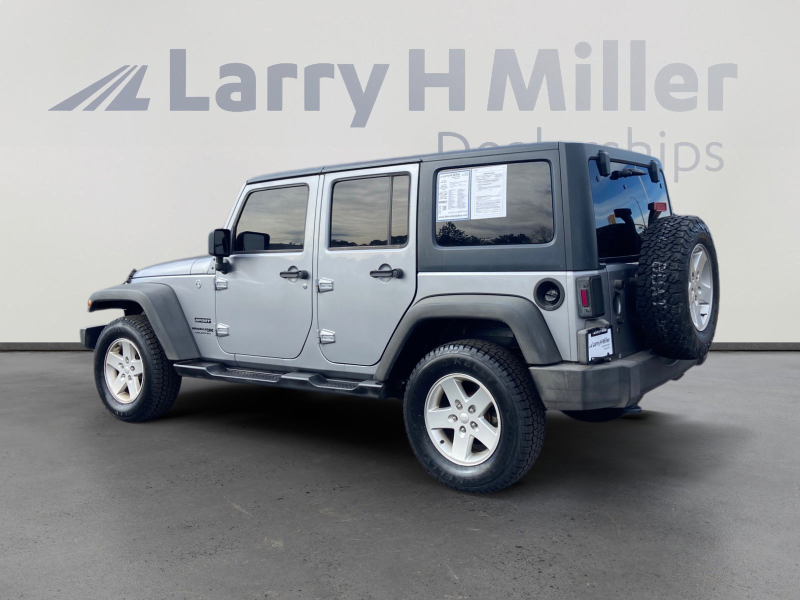 Used 2018 Jeep Wrangler Unlimited Sport S image 3