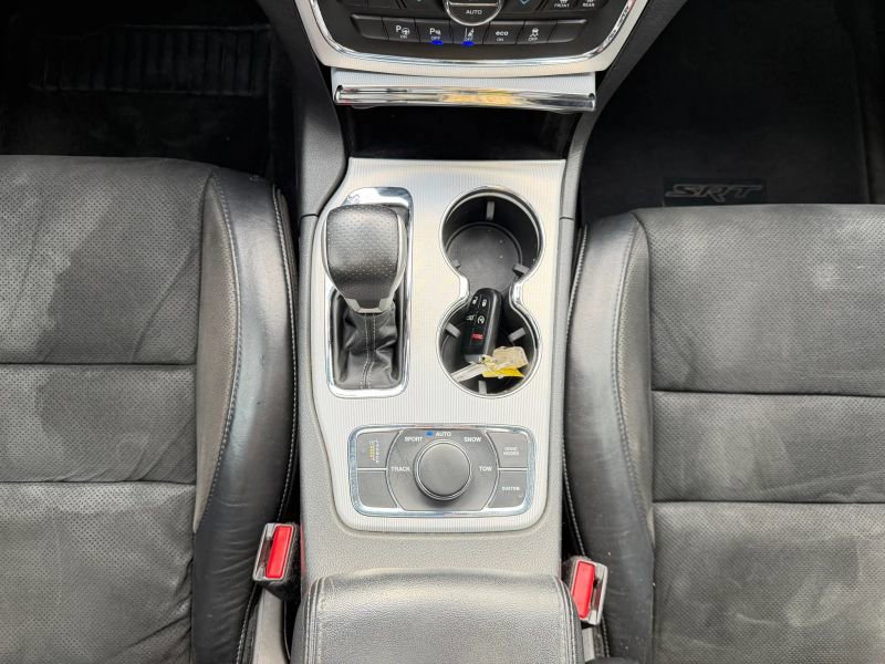 Used 2018 Jeep Grand Cherokee SRT image 24