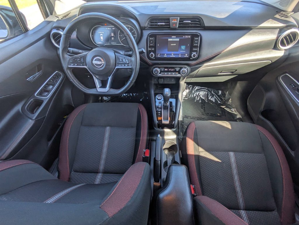 Used 2025 Nissan Versa SR FWD image 14