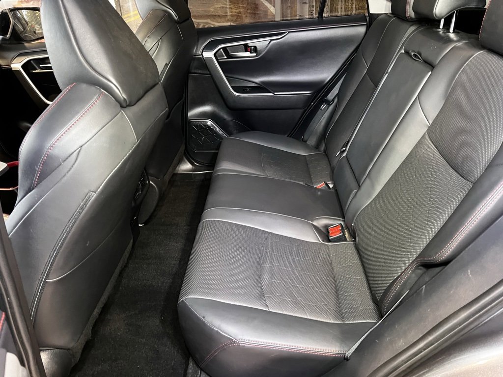 Used 2022 Toyota RAV4 TRD Off-Road image 38