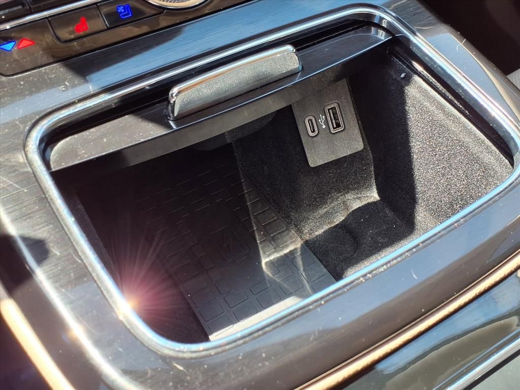 Used 2023 Lincoln Nautilus Reserve w/ Luxury Package image 13