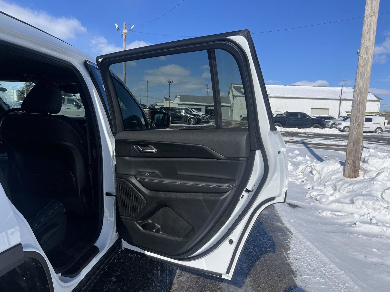 New 2026 Jeep Grand Cherokee L Laredo image 33