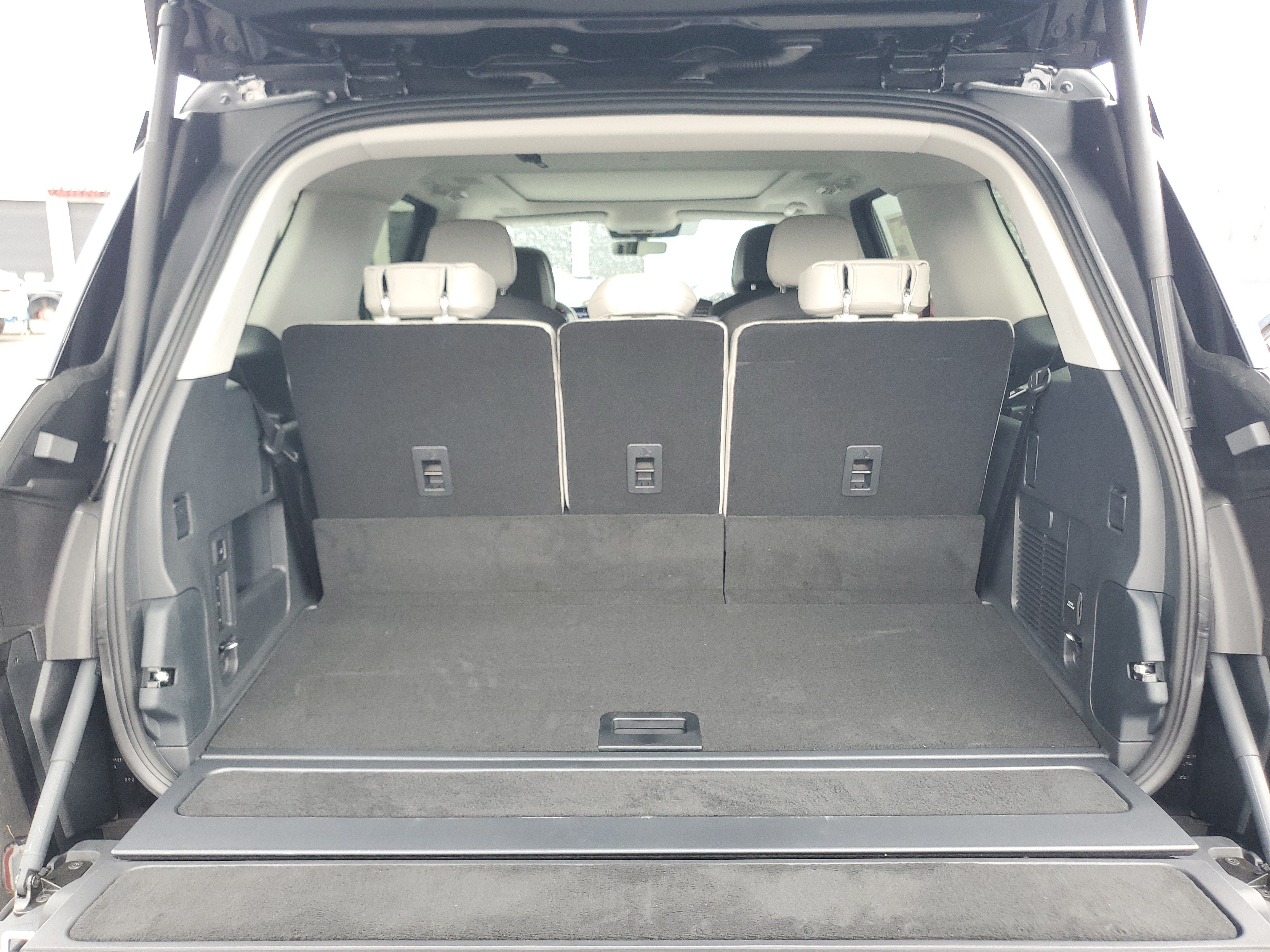 New 2026 Lincoln Navigator Reserve AWD/4WD image 32