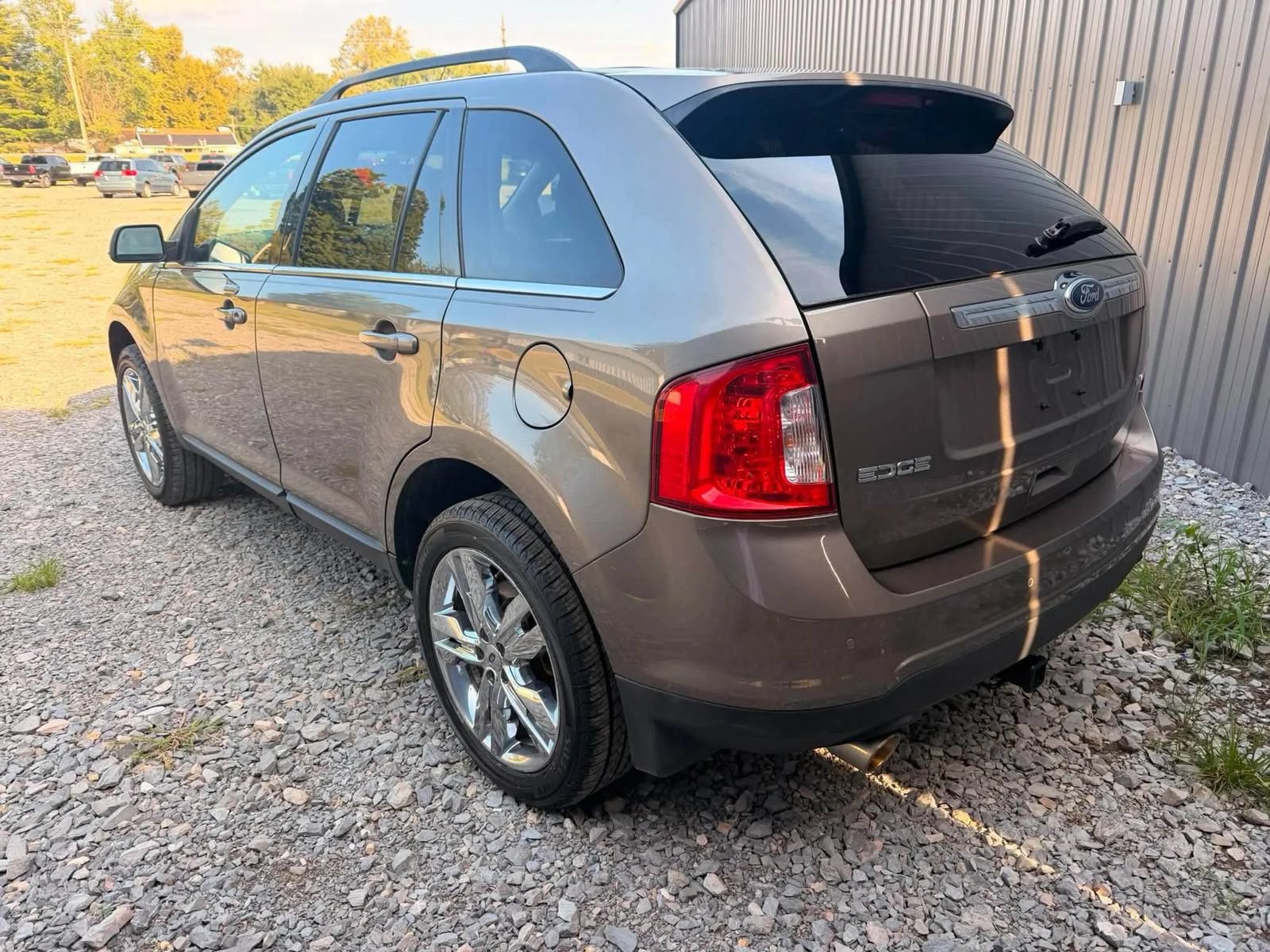 Used 2013 Ford Edge Limited w/ Driver Entry Pkg FWD image 7
