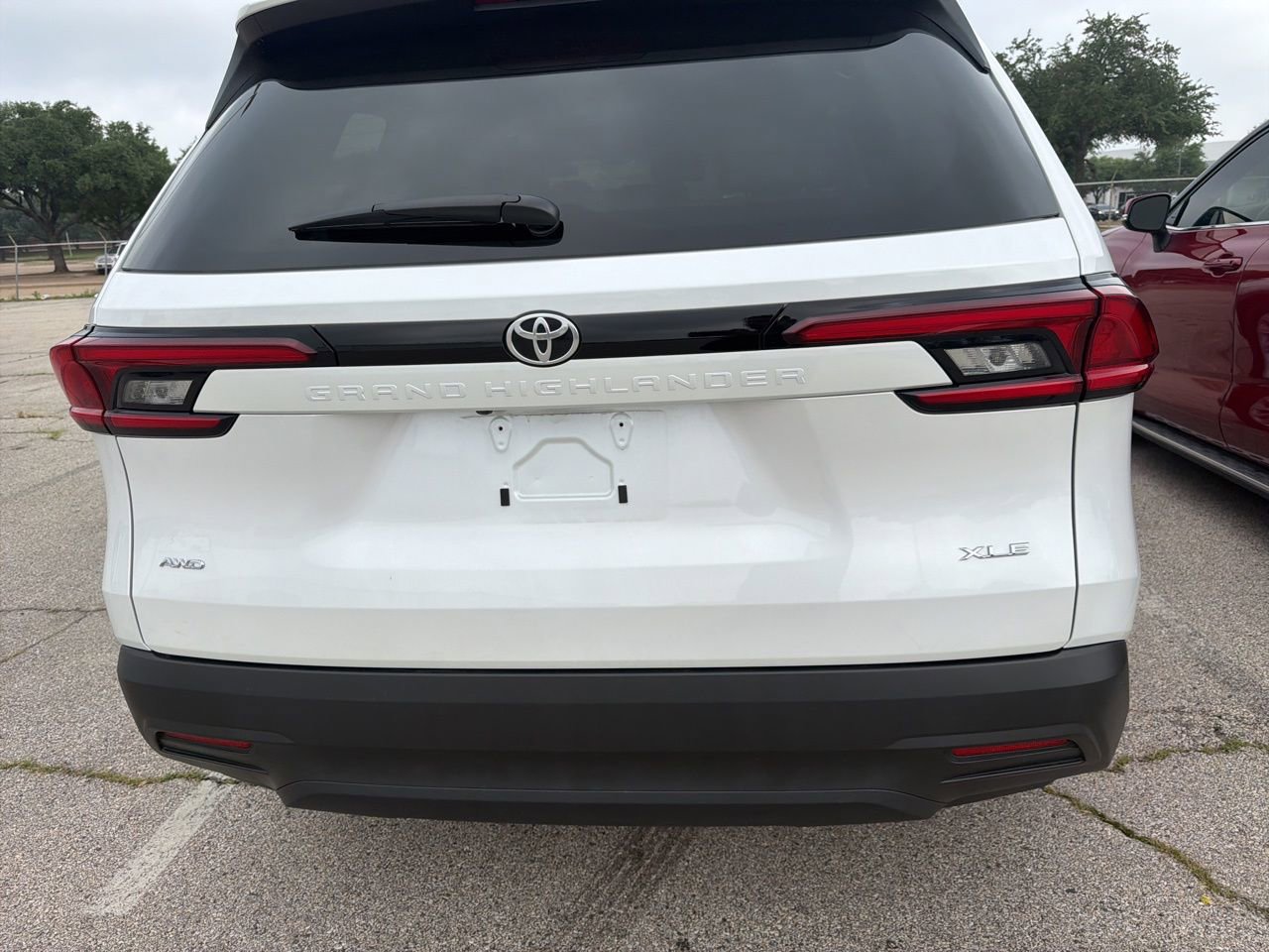 Used 2025 Toyota Grand Highlander AWD image 7