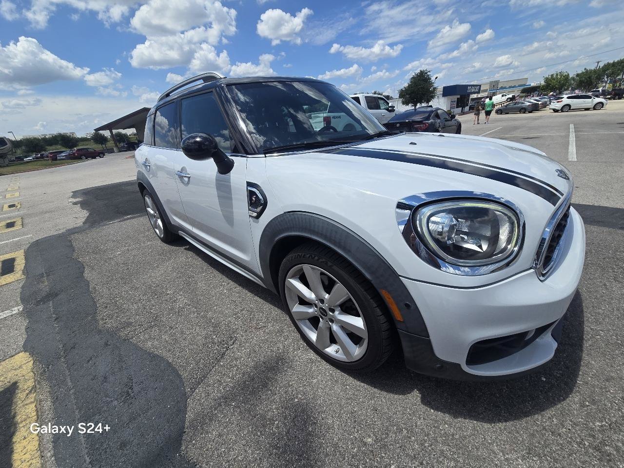 Used 2017 MINI Cooper Countryman S FWD image 3