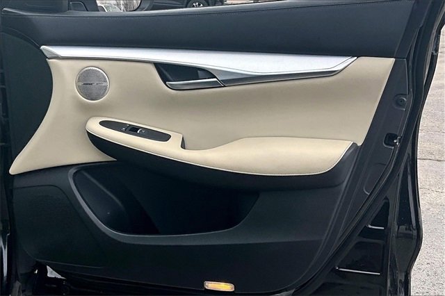 Used 2022 INFINITI QX50 Sensory image 28