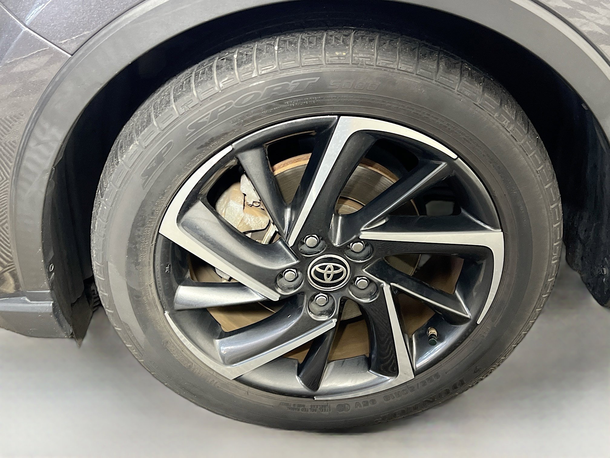 Used 2021 Toyota C-HR Limited image 14