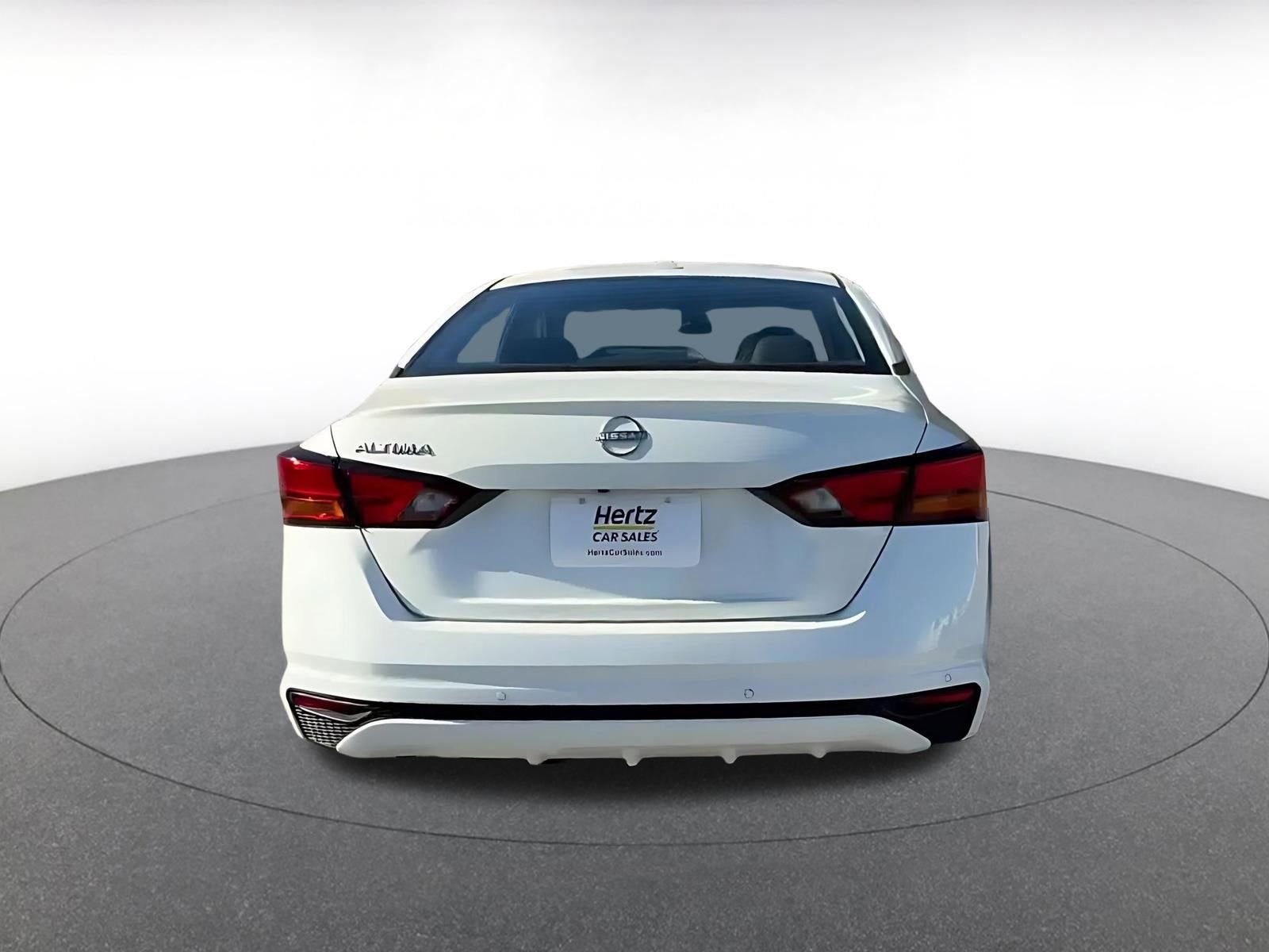 Used 2025 Nissan Altima 2.5 SV image 12