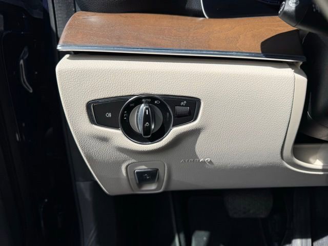 Used 2020 Mercedes-Benz E 350 4MATIC Sedan image 22