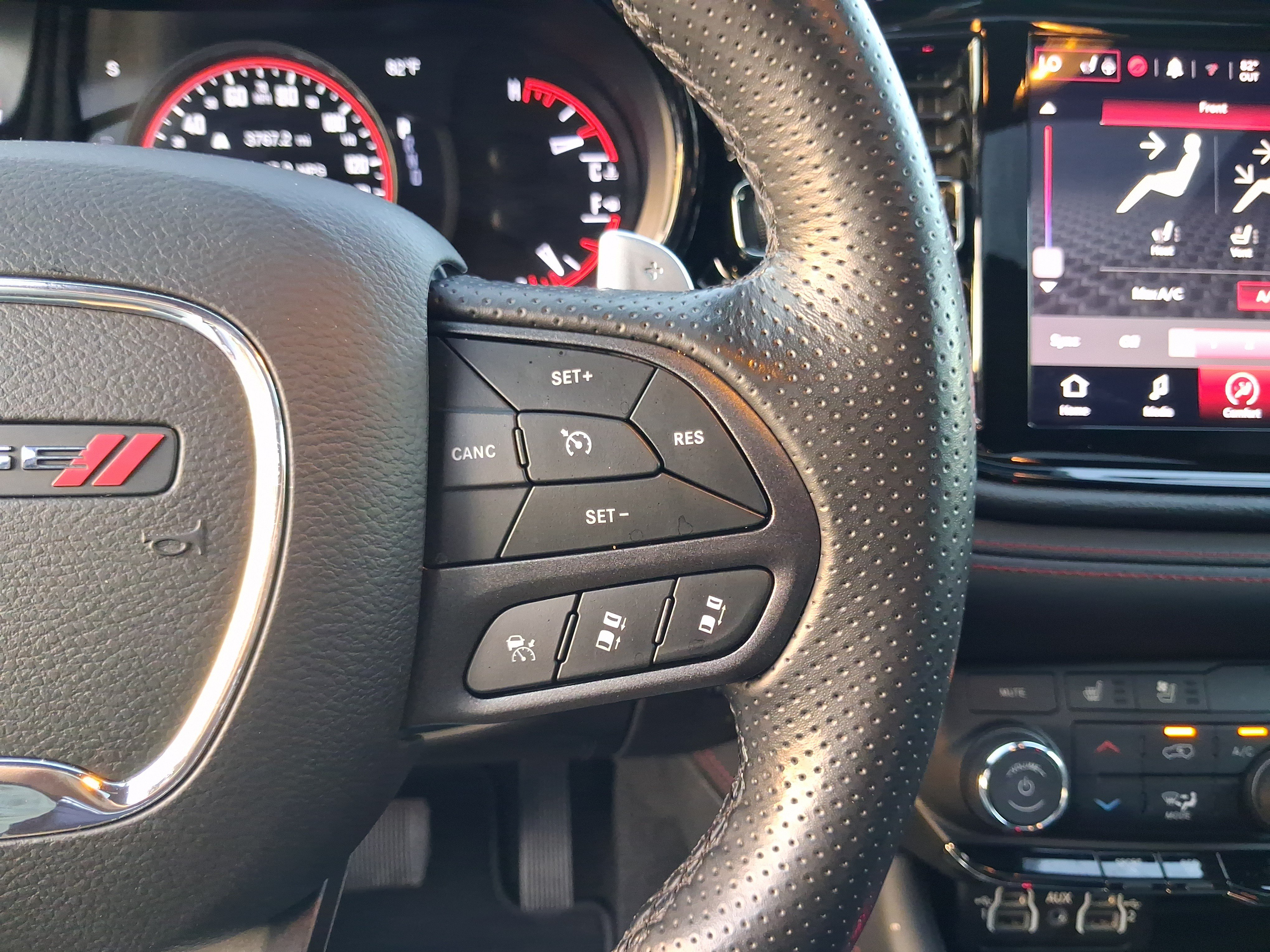 Used 2024 Dodge Durango R/T RWD image 19