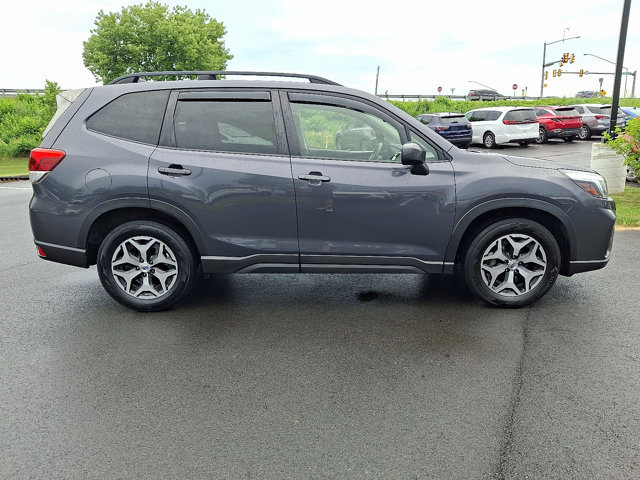 Used 2020 Subaru Forester Premium AWD/4WD image 8