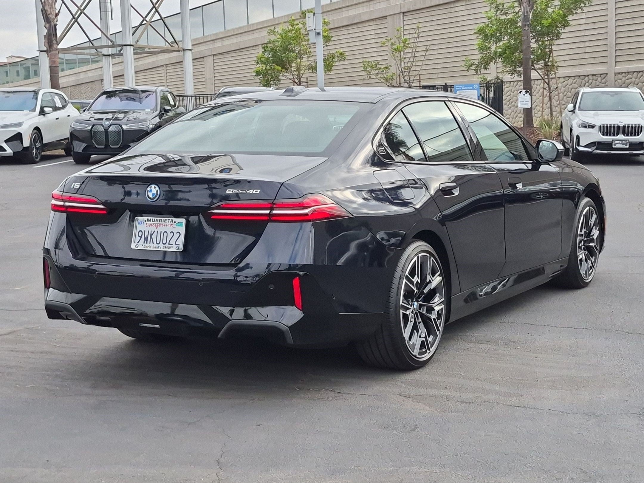 Used 2026 BMW i5 eDrive40 w/ M Sport Package RWD image 10