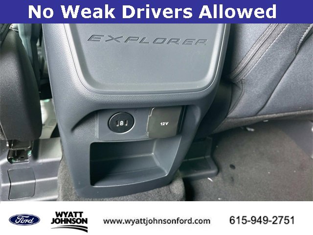 New 2025 Ford Explorer Active image 18