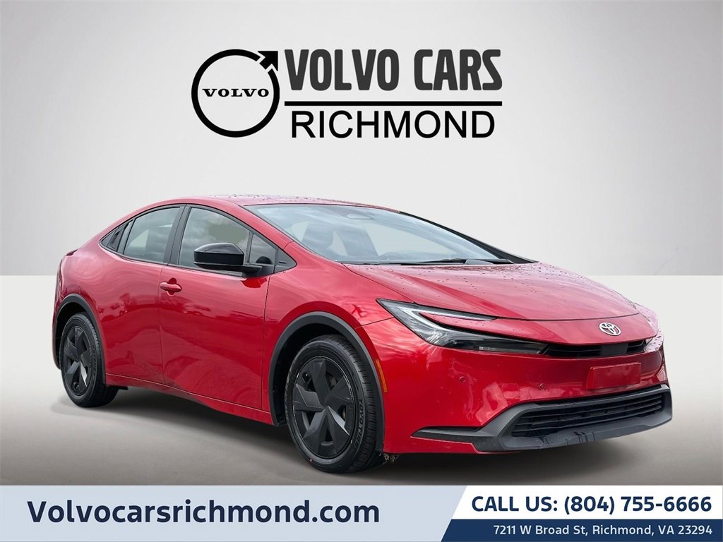 Used 2024 Toyota Prius LE video 1