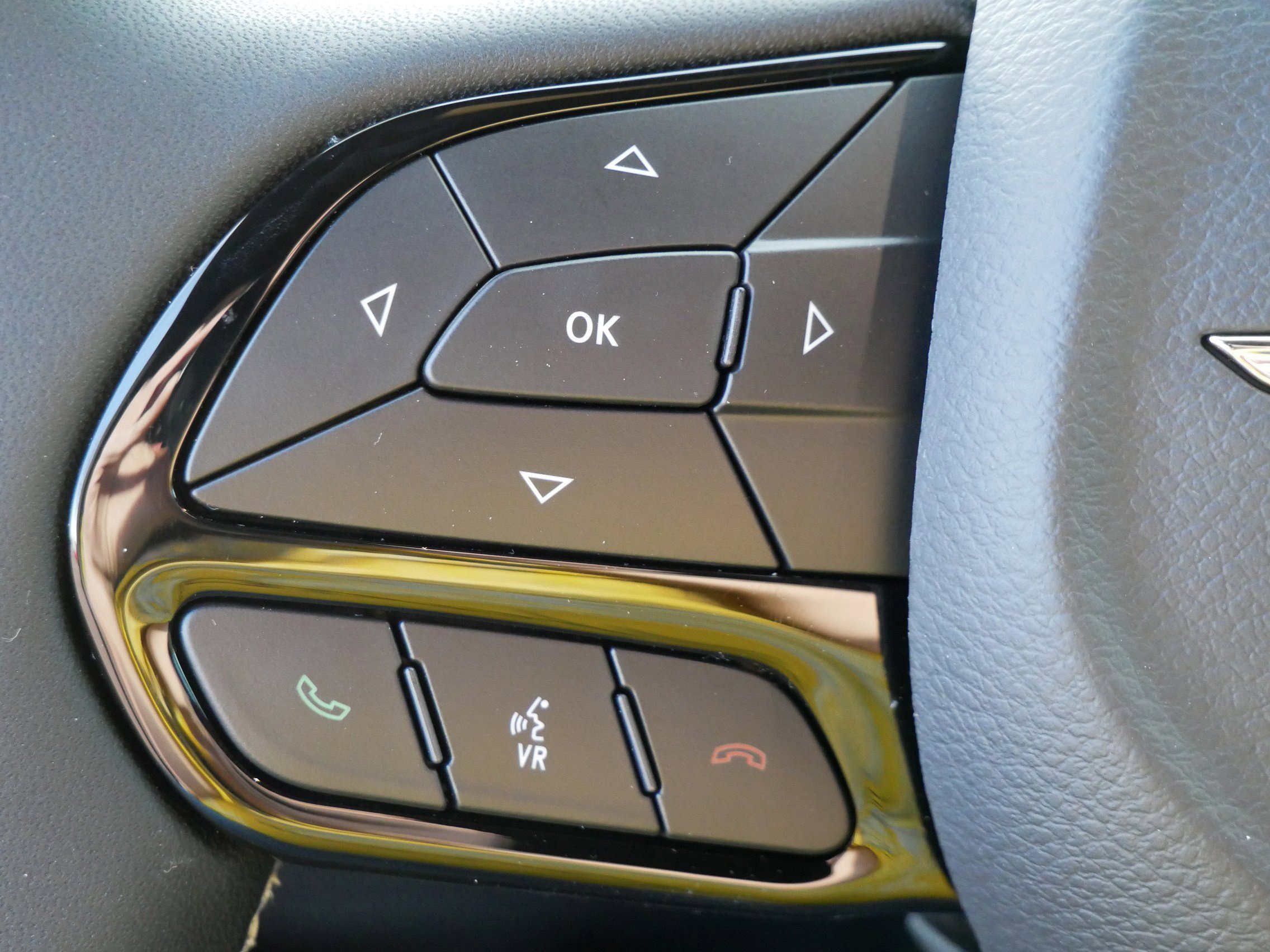 New 2026 Chrysler Pacifica Select FWD image 15