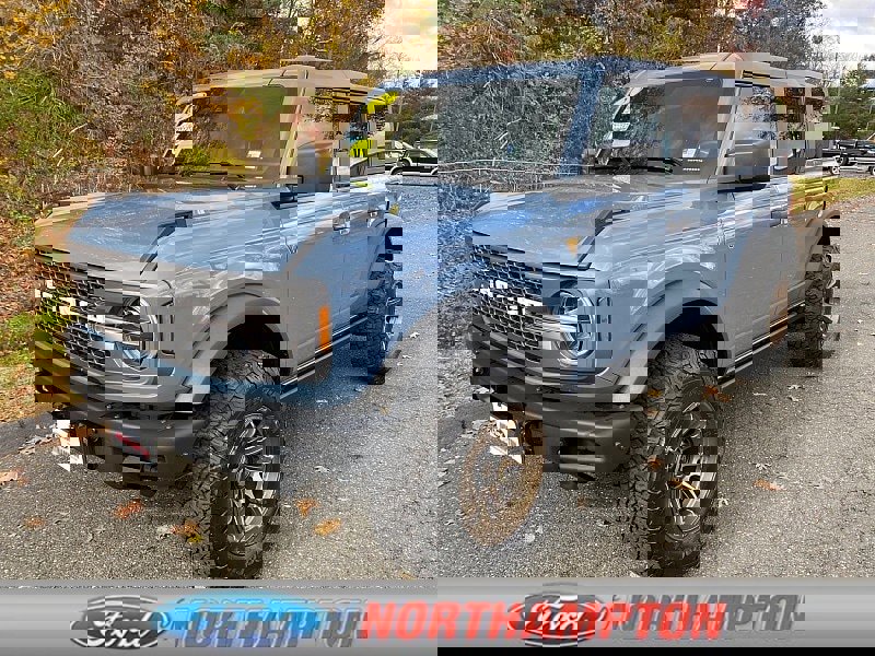 Certified 2024 Ford Bronco Badlands image 1