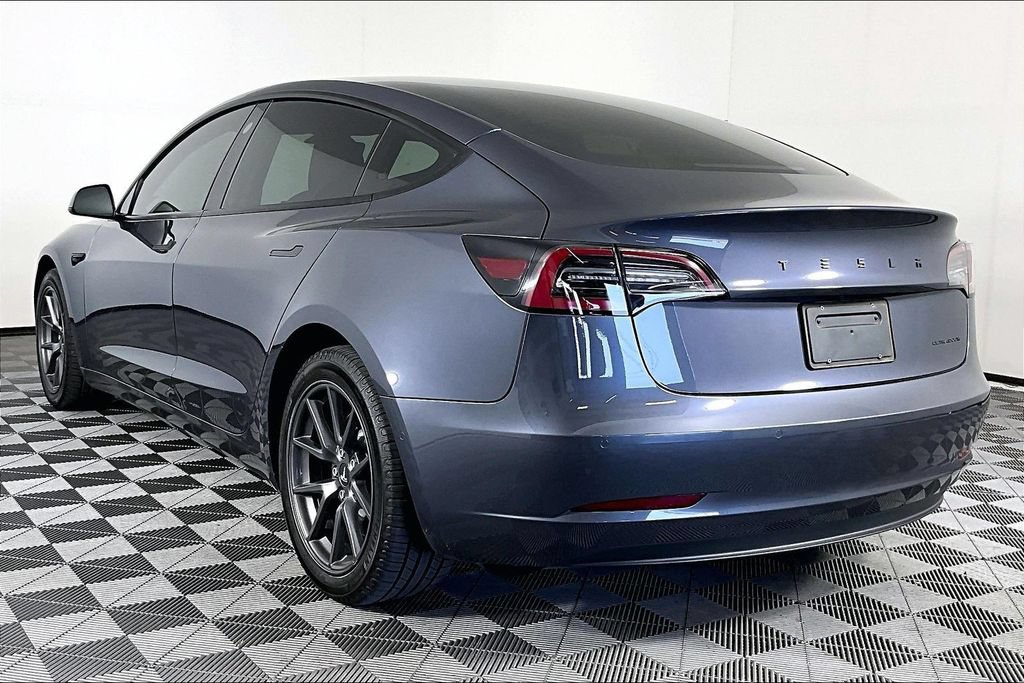 Used 2022 Tesla Model 3 Long Range AWD/4WD image 2