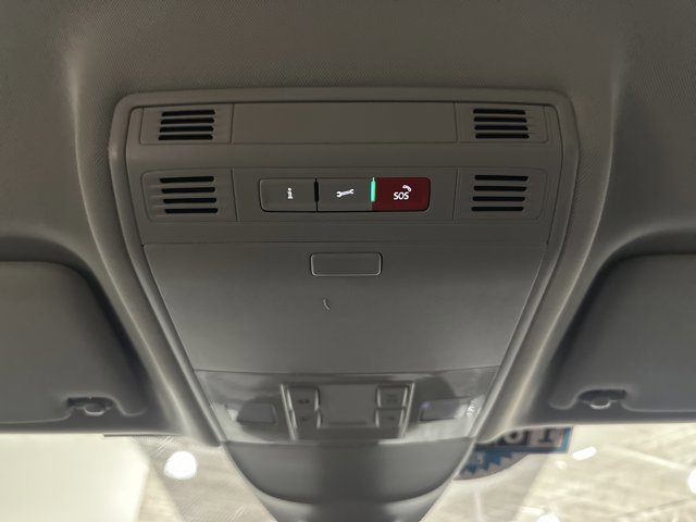 Certified 2023 Volkswagen Taos SE image 34