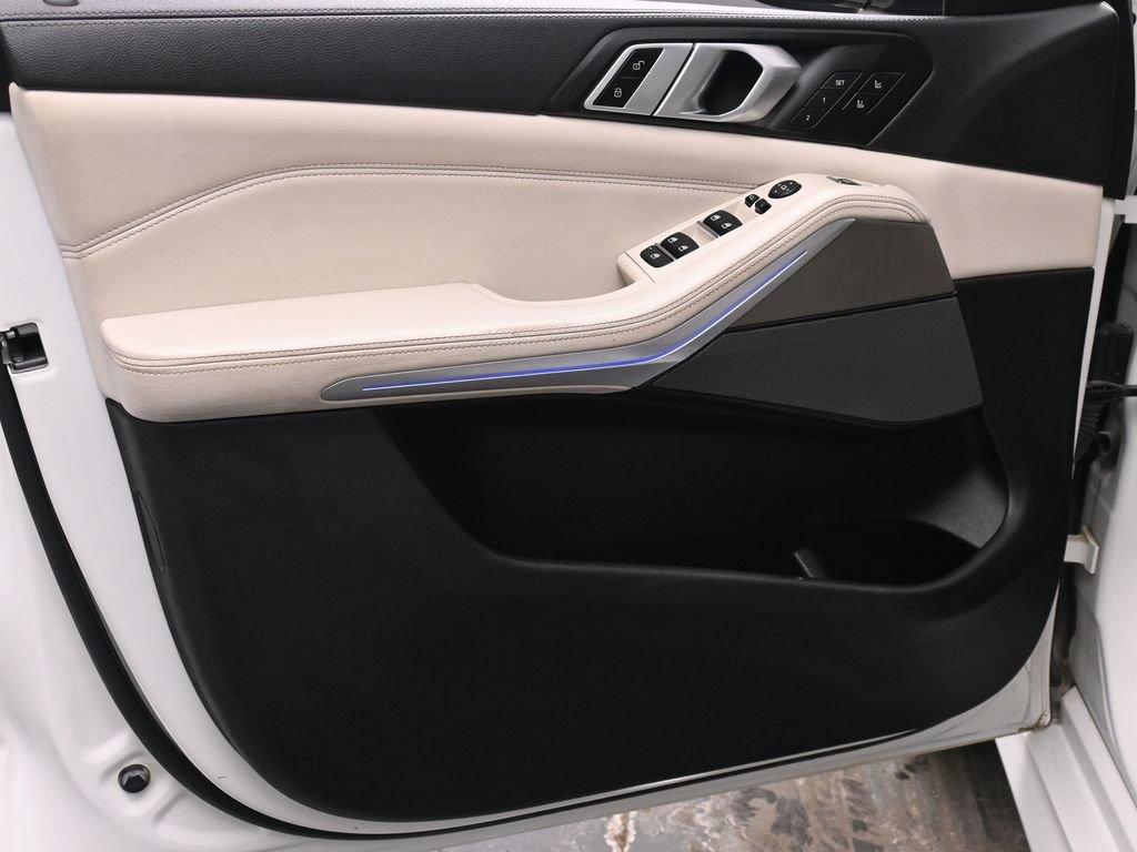 Used 2023 BMW X5 M50i w/ Executive Package AWD/4WD image 9
