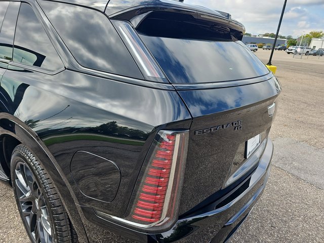 New 2026 Cadillac Escalade IQ Sport 1 w/ LPO, ONYX Package image 38