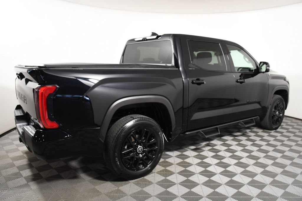 Used 2024 Toyota Tundra Limited AWD/4WD image 7