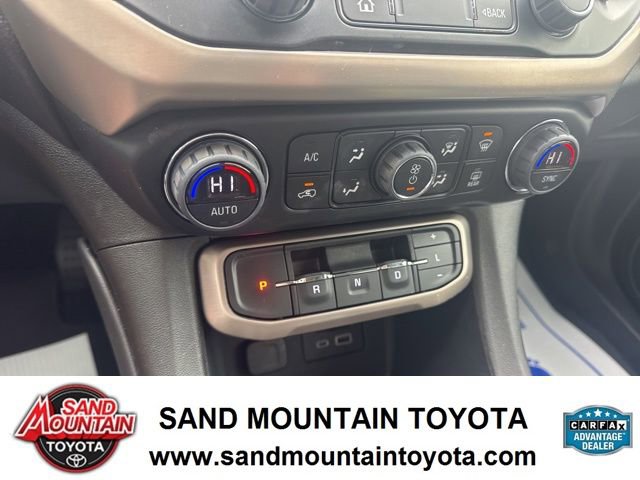 Used 2023 GMC Acadia Denali w/ Denali Ultimate Package image 25