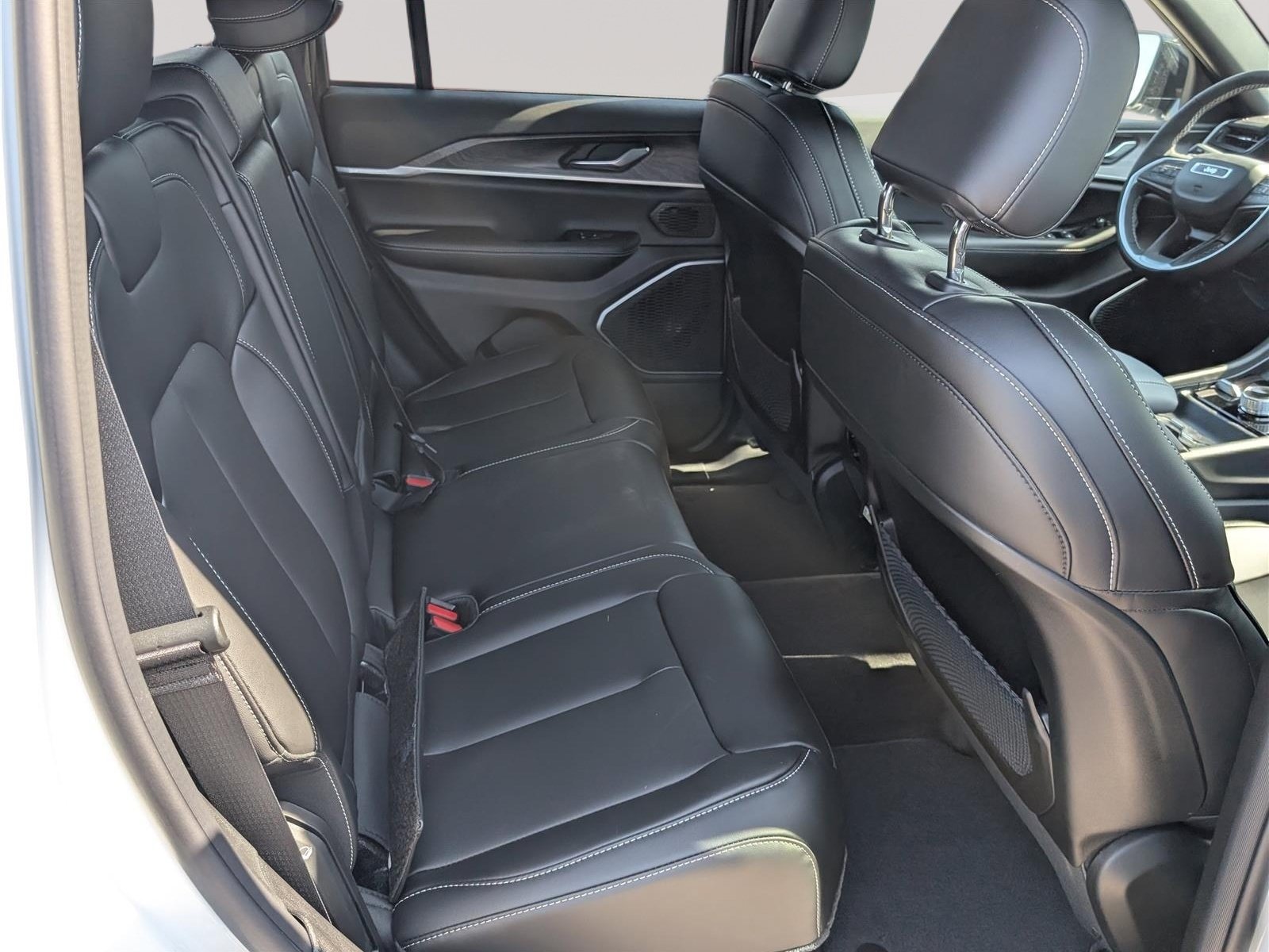 New 2026 Jeep Grand Cherokee Limited AWD/4WD image 7