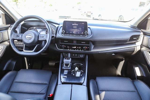 Used 2024 Nissan Rogue SV w/ SV Premium Package FWD image 13