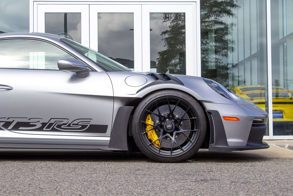 Used 2025 Porsche 911 GT3 RS RWD image 5