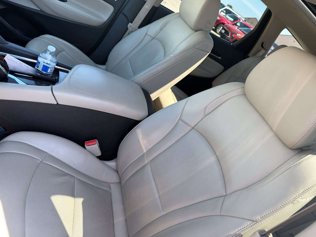Used 2019 Buick Enclave Premium AWD/4WD image 8