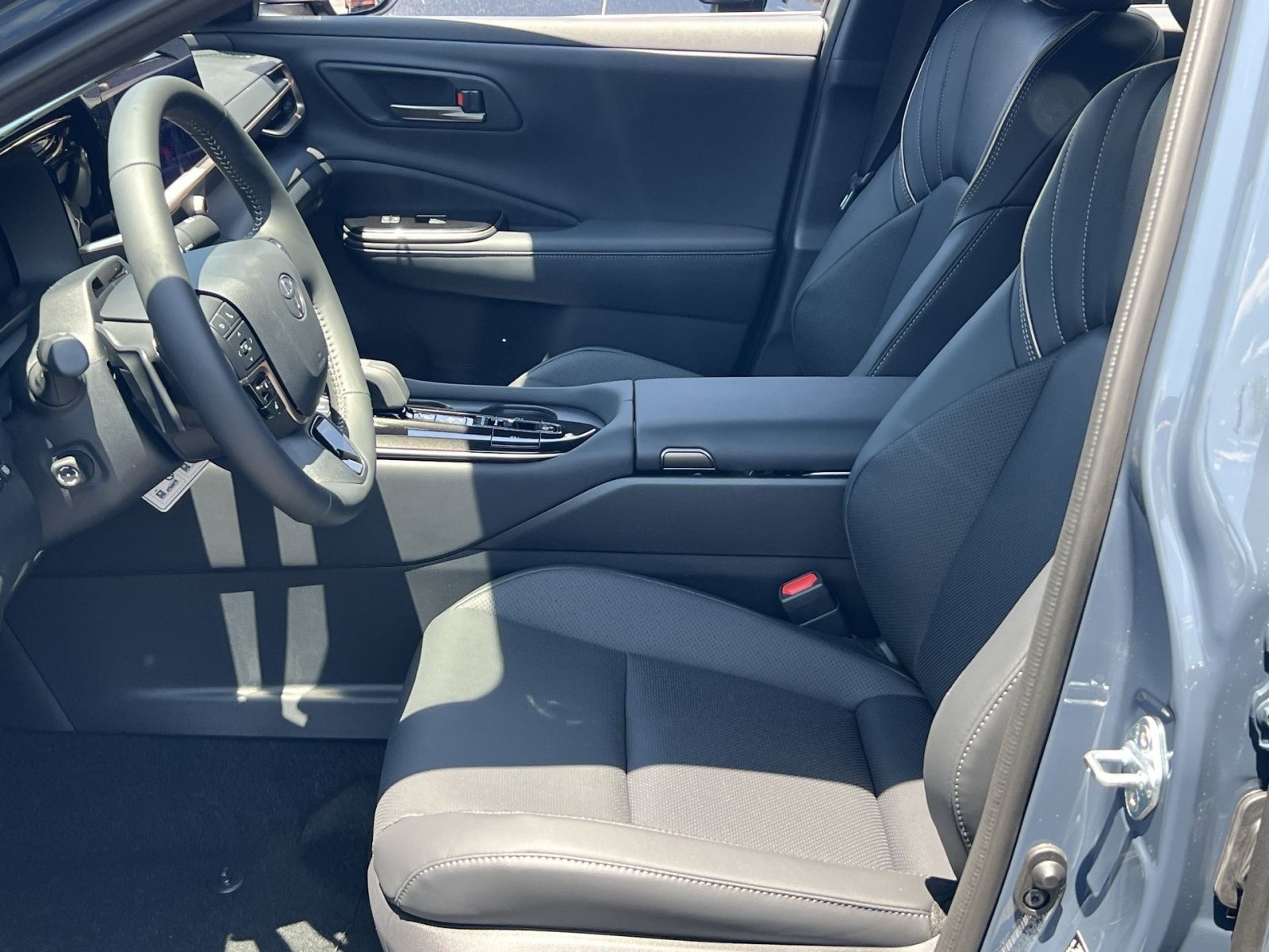 New 2026 Toyota Crown Platinum AWD/4WD image 7