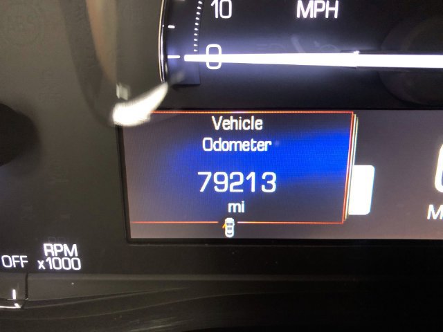 Used 2017 Cadillac XT5 Luxury w/ Driver Awareness Package AWD/4WD image 19