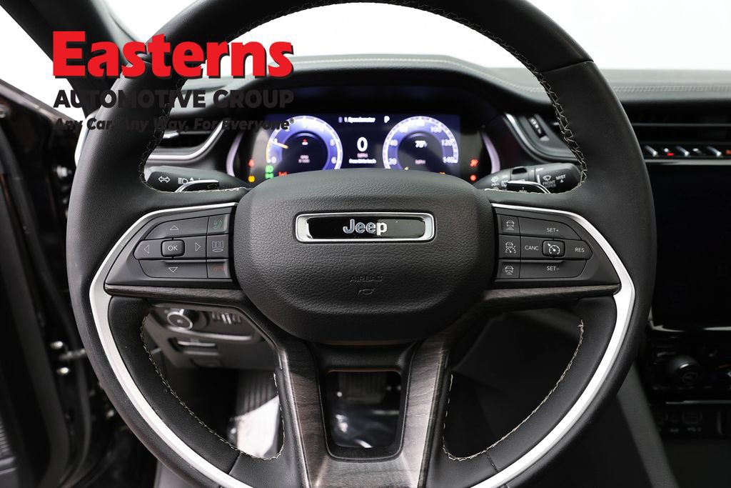 Used 2024 Jeep Grand Cherokee L Limited w/ Luxury Tech Group II AWD/4WD image 10