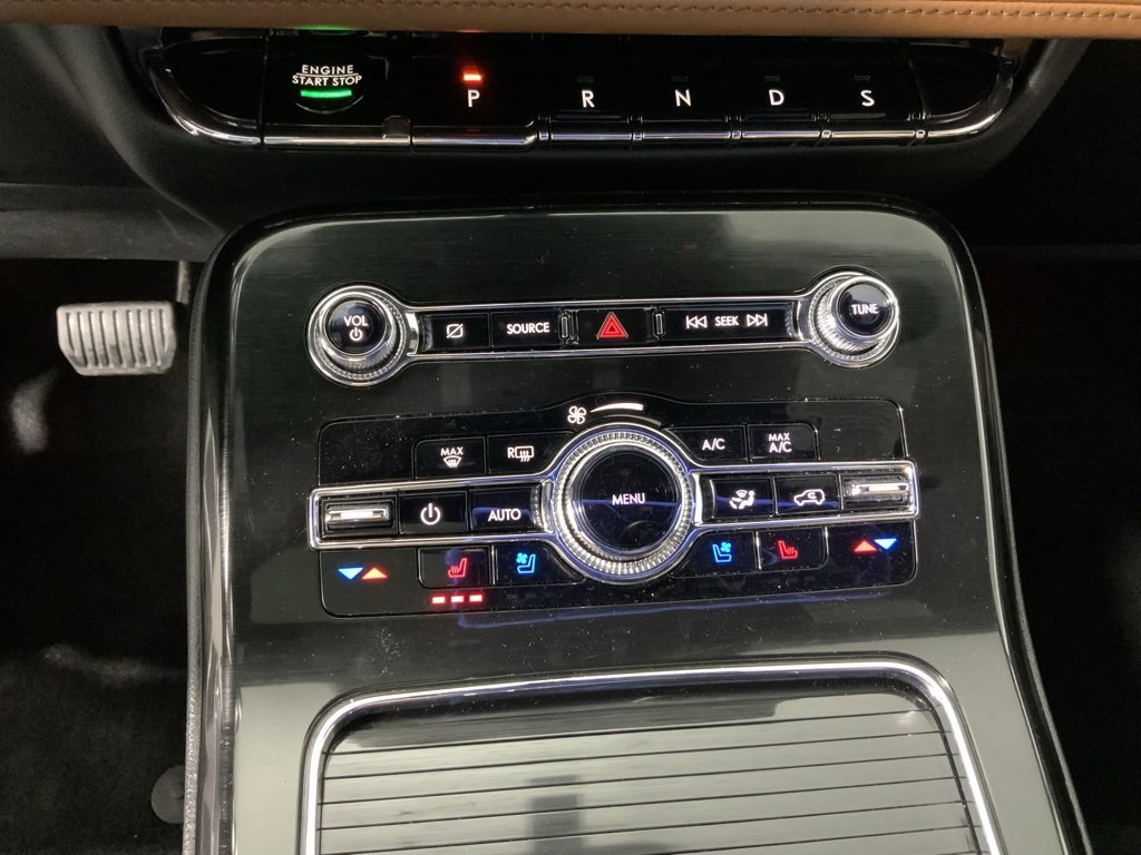 Used 2022 Lincoln Nautilus Reserve w/ Class II Trailer Tow Package image 28