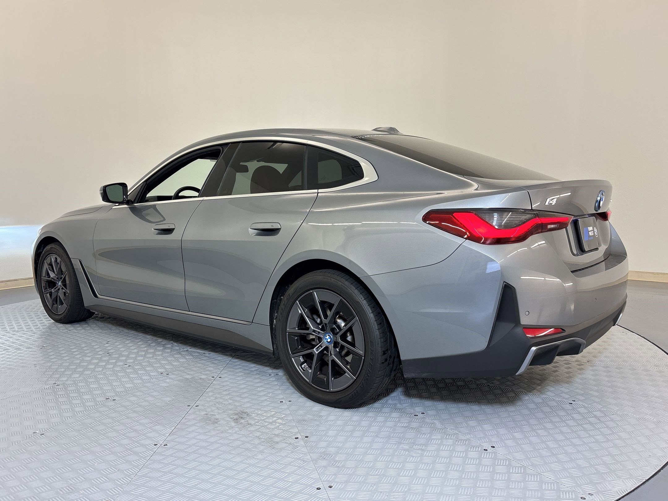 Used 2023 BMW i4 eDrive35 w/ Premium Package image 3