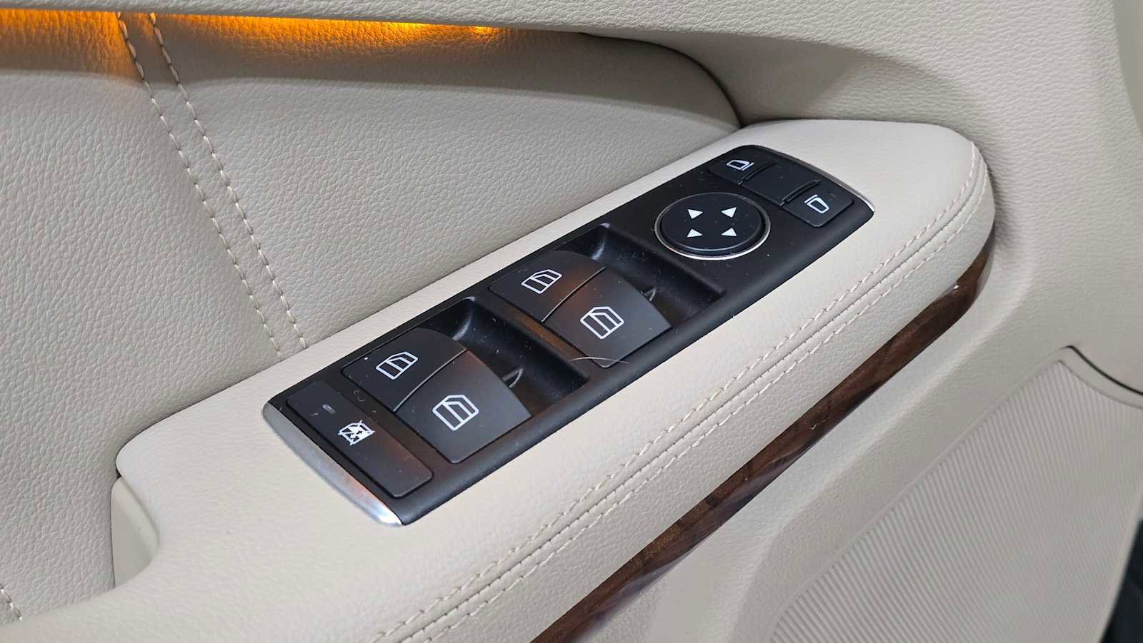 Used 2012 Mercedes-Benz E 350 Sedan image 24