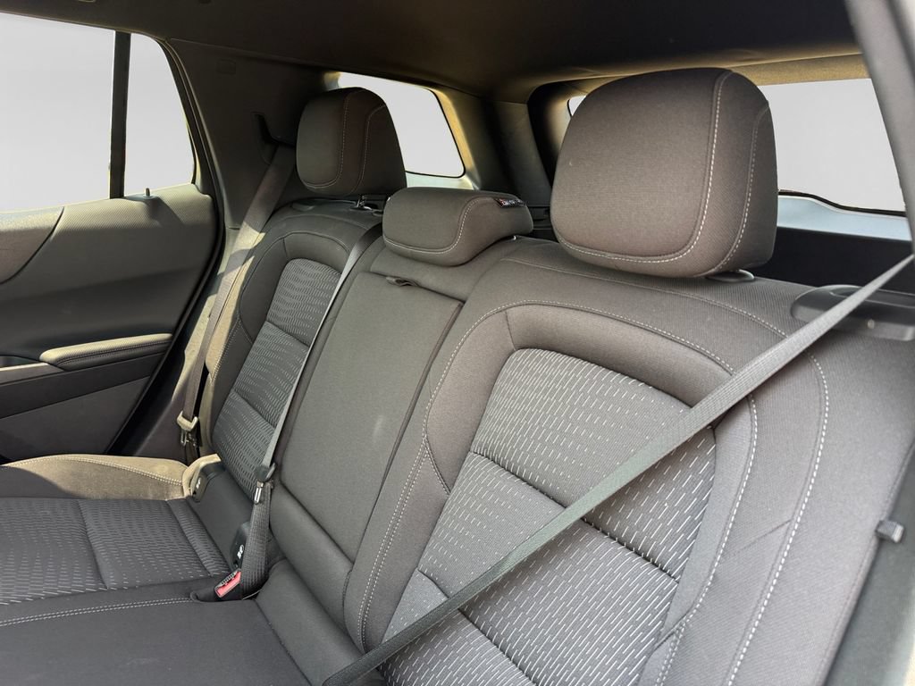 Used 2025 Chevrolet Equinox LT FWD image 38