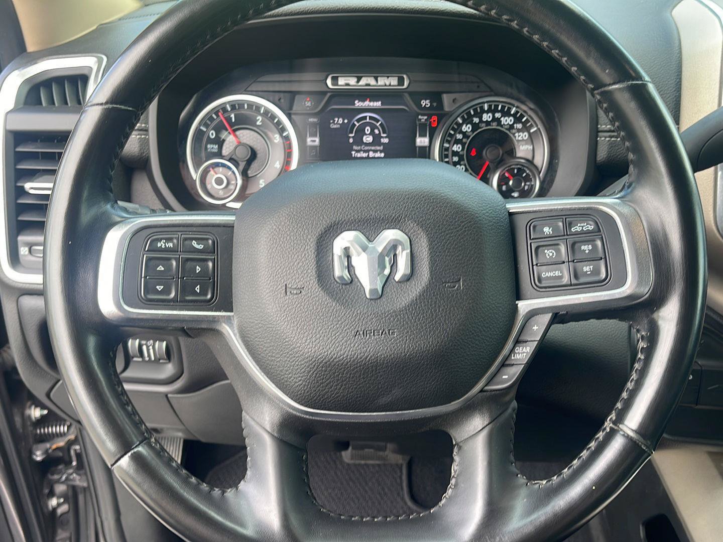 Certified 2022 RAM 3500 Laramie AWD/4WD image 24
