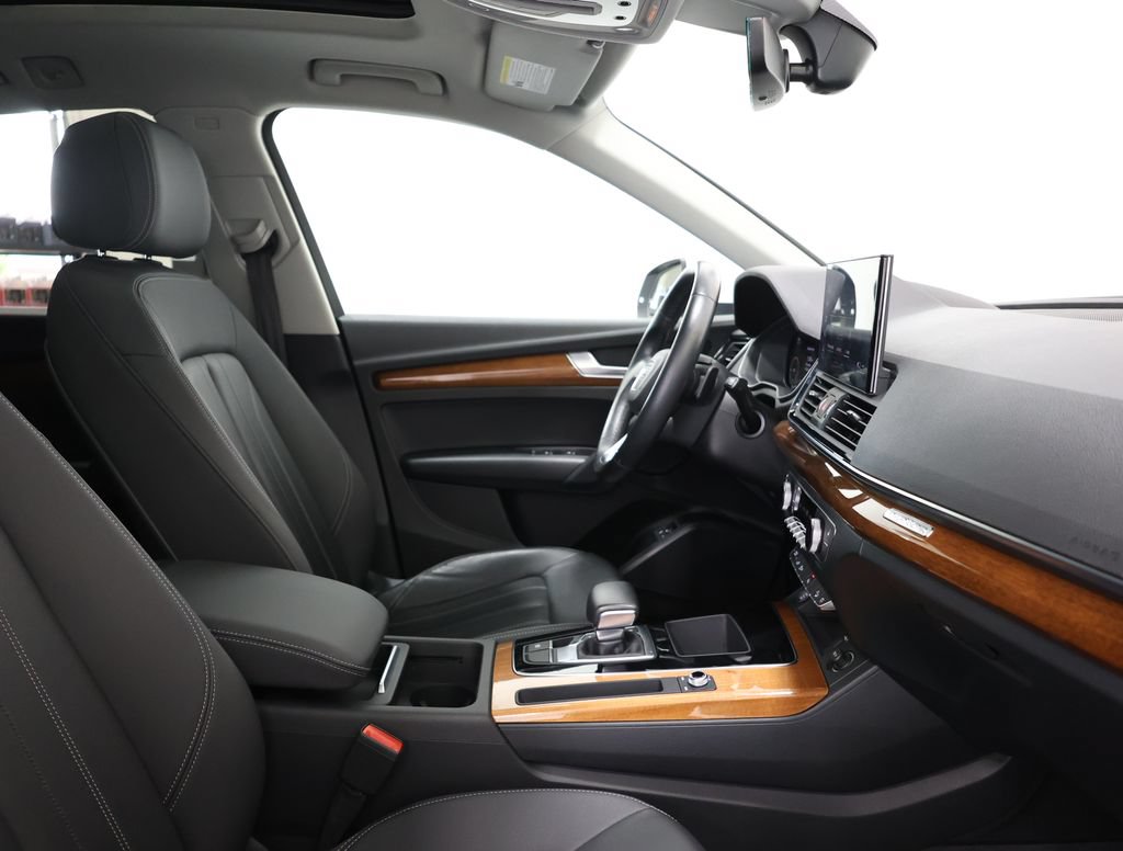 Used 2021 Audi Q5 e Premium w/ Convenience Package AWD/4WD image 21