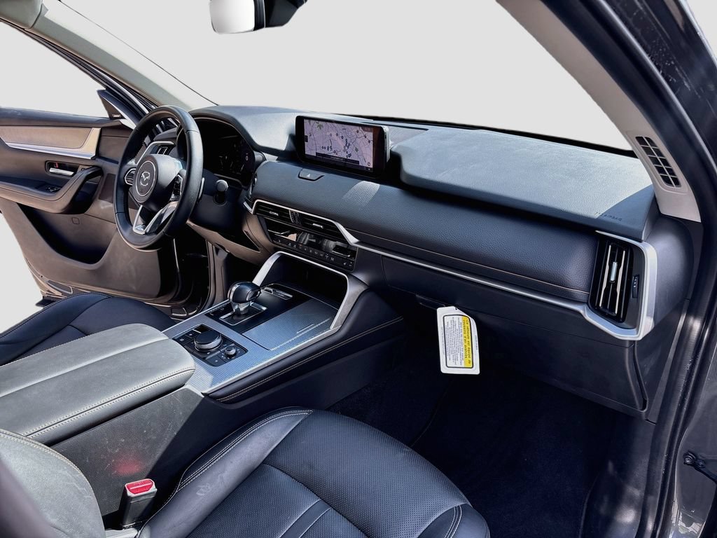 Certified 2024 MAZDA CX-90 Plug-In Hybrid w/ Premium Pkg AWD/4WD image 36