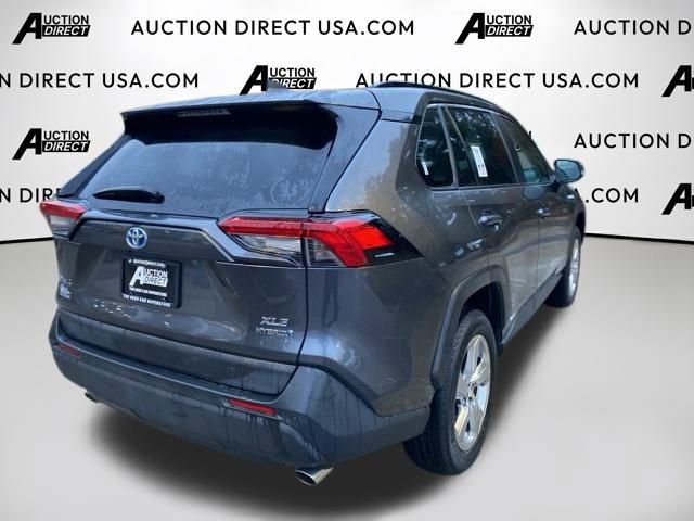 Used 2021 Toyota RAV4 XLE Premium image 15