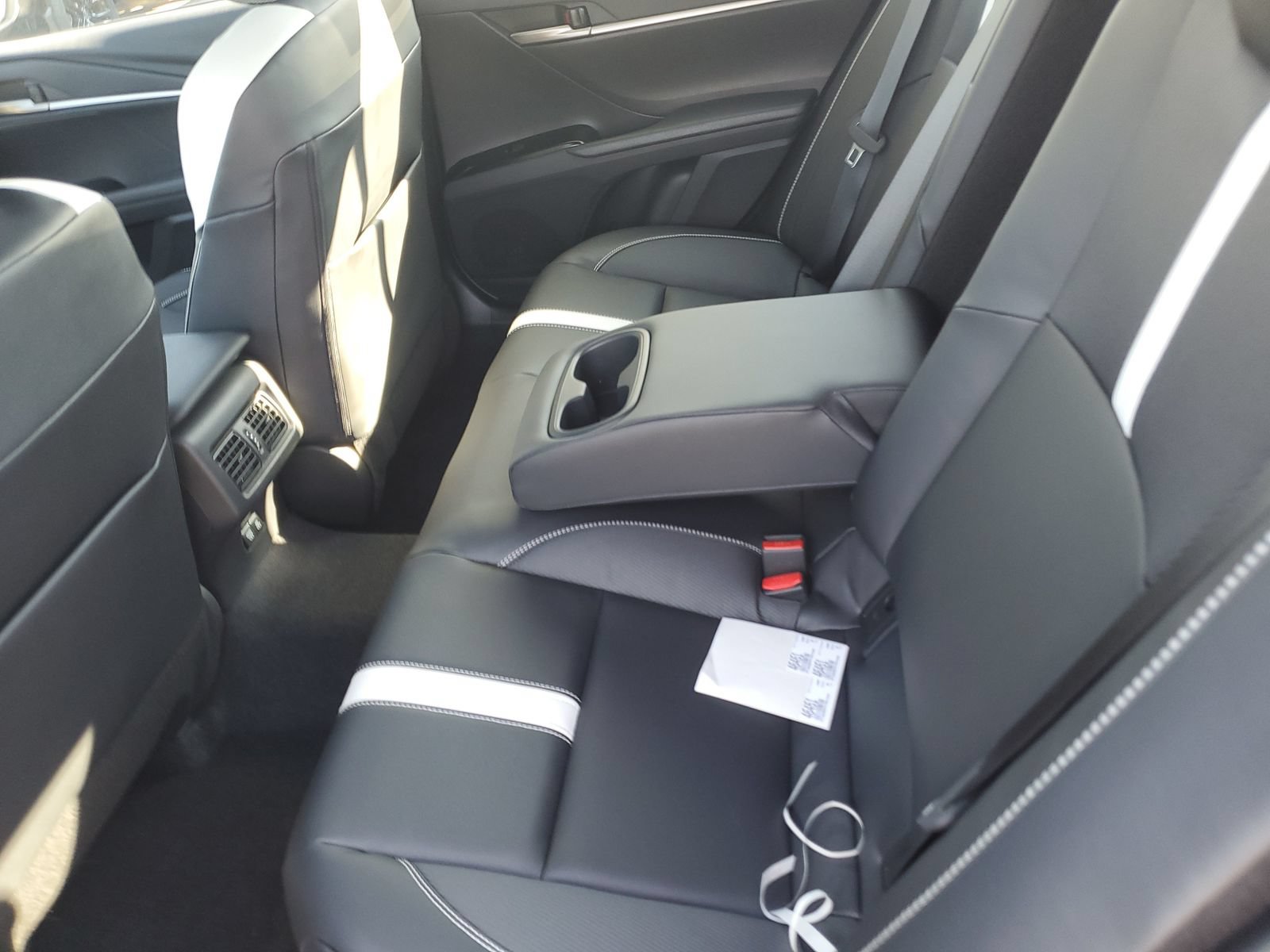 New 2026 Toyota Camry SE AWD/4WD image 13