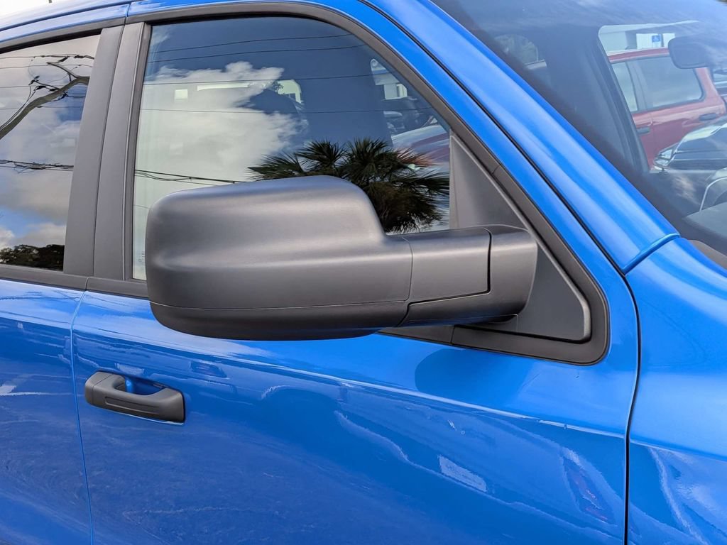 New 2026 RAM 1500 Express AWD/4WD image 12