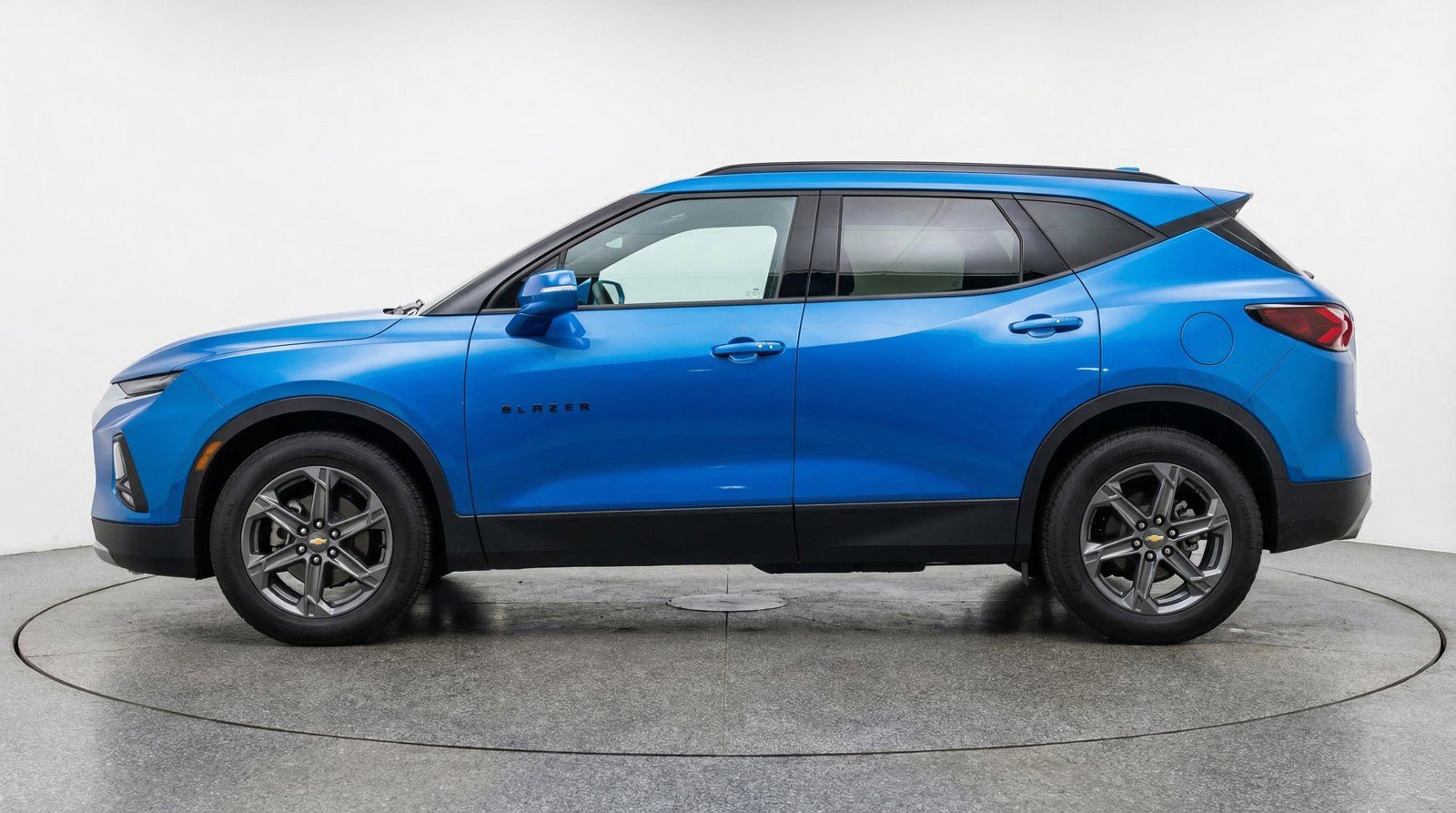 Used 2025 Chevrolet Blazer LT FWD image 5
