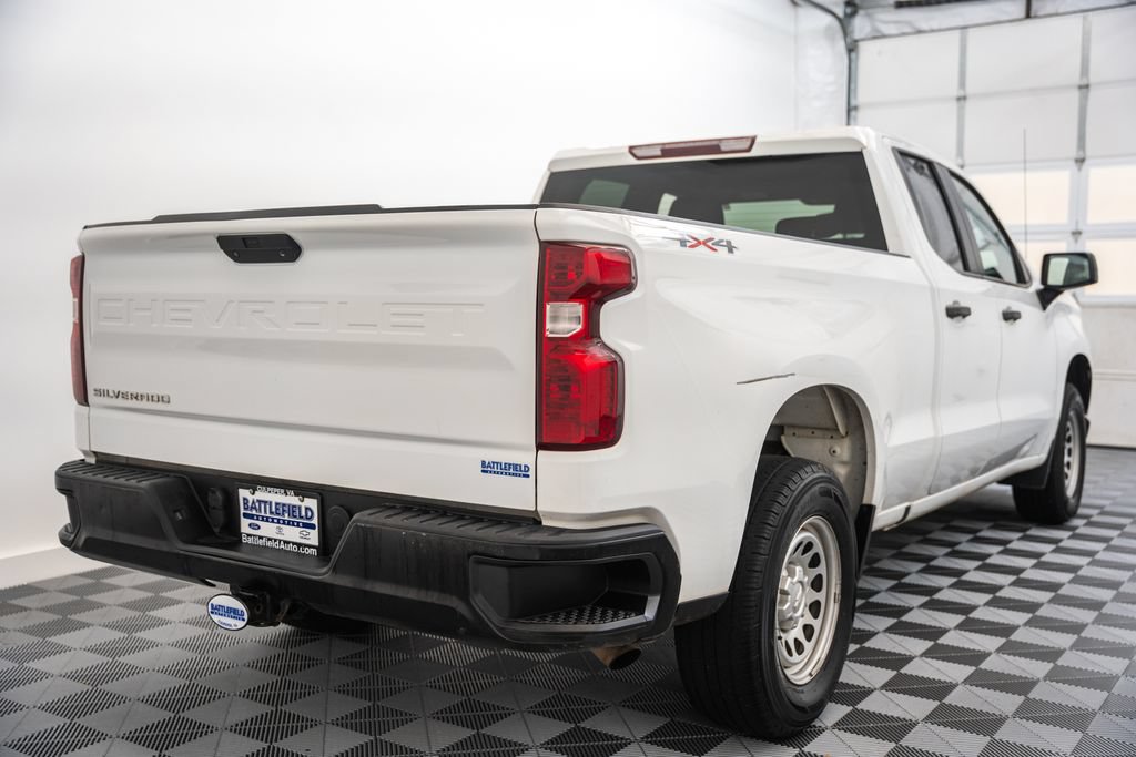 Used 2021 Chevrolet Silverado 1500 W/T w/ WT Value Package AWD/4WD image 5
