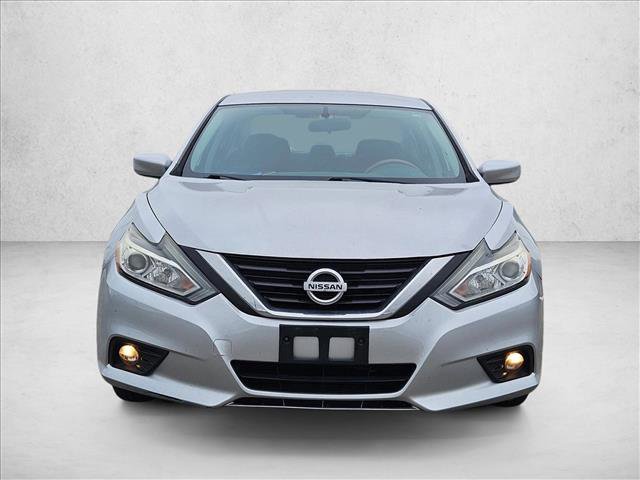 Used 2018 Nissan Altima 2.5 SV image 2