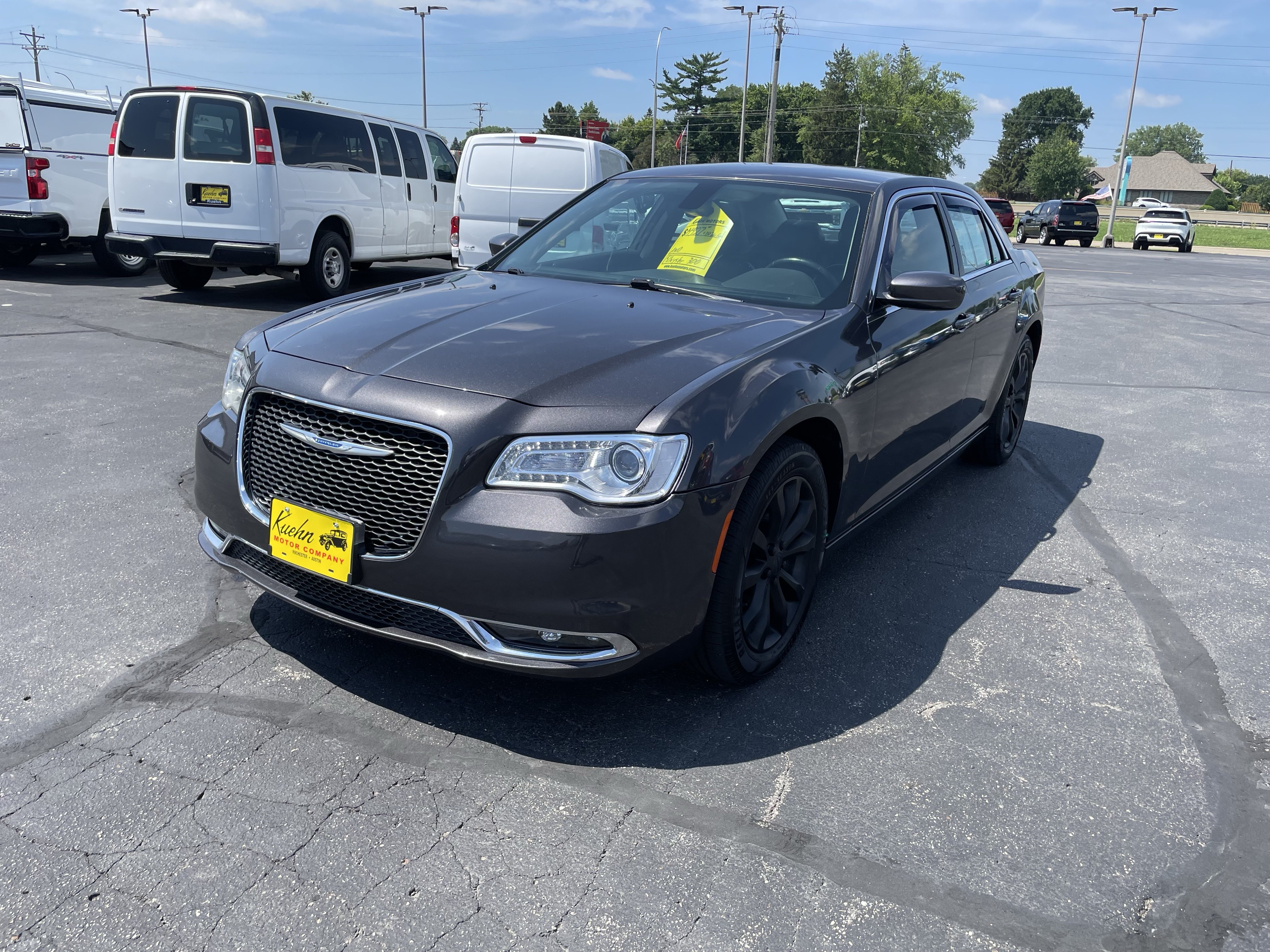 Used 2015 Chrysler 300 Limited AWD/4WD image 4