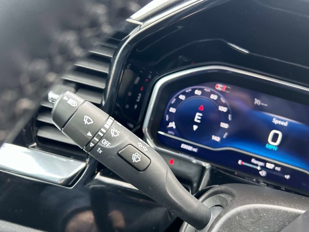 Used 2024 Chevrolet Silverado 1500 RST w/ Convenience Package II image 28