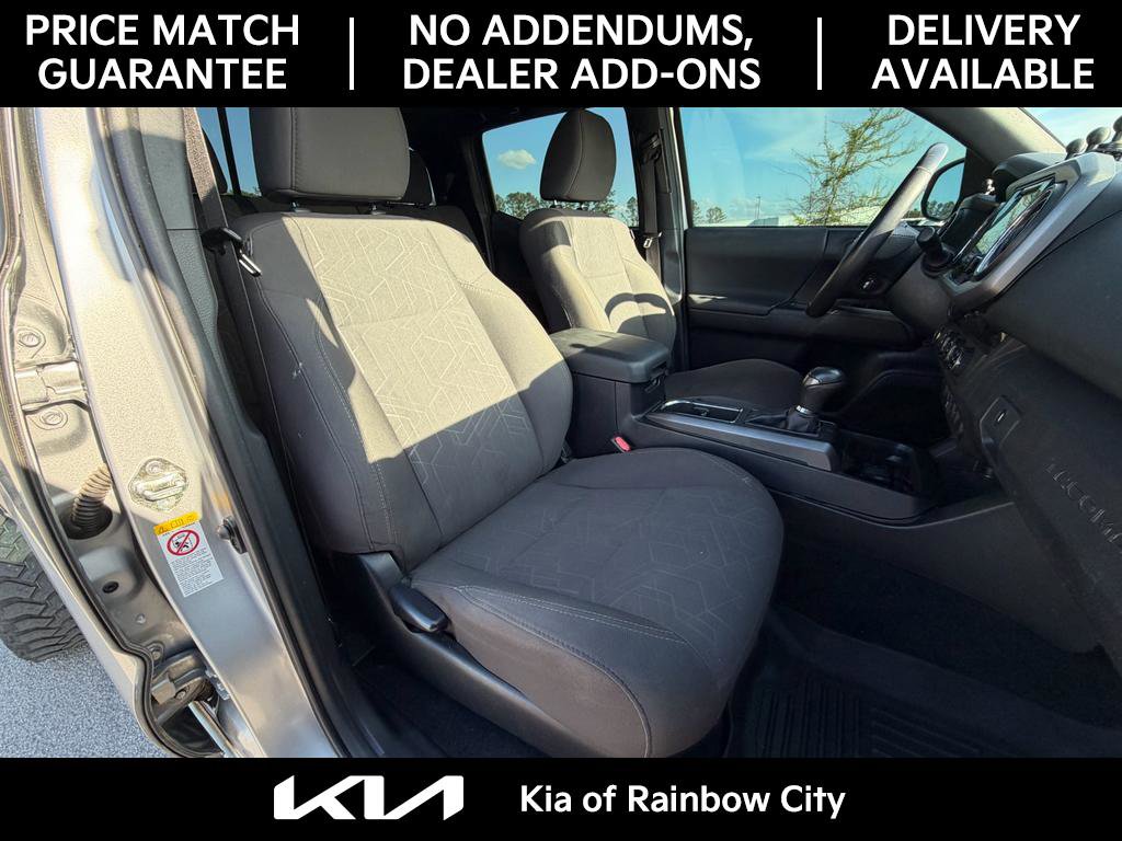 Used 2018 Toyota Tacoma TRD Sport image 21